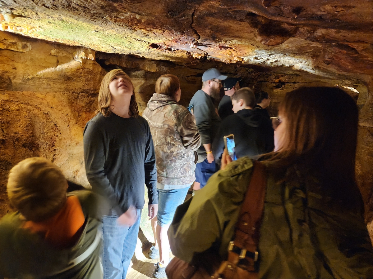 Students Visit the Ohio Caverns TRECA