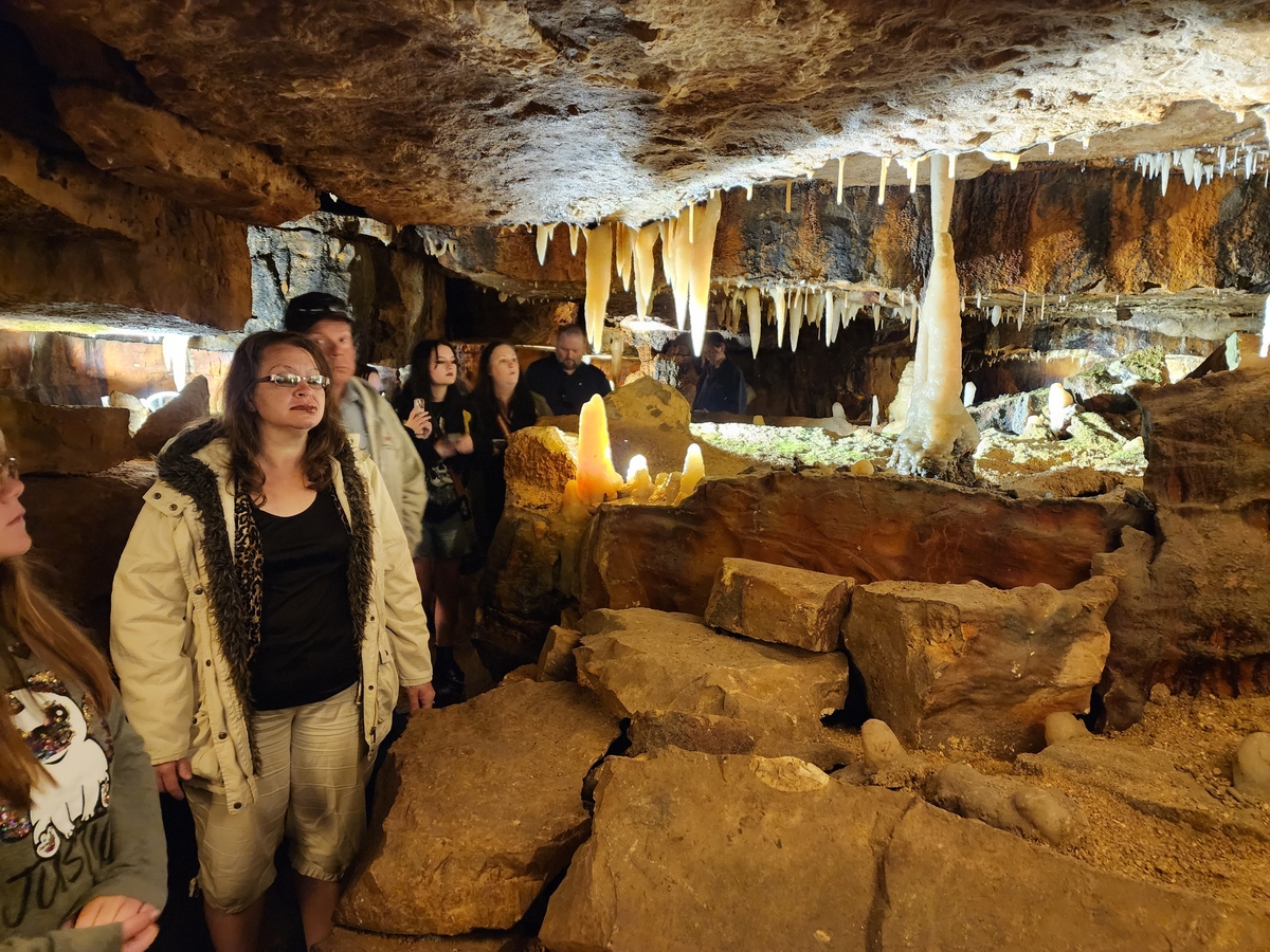 Students Visit the Ohio Caverns TRECA