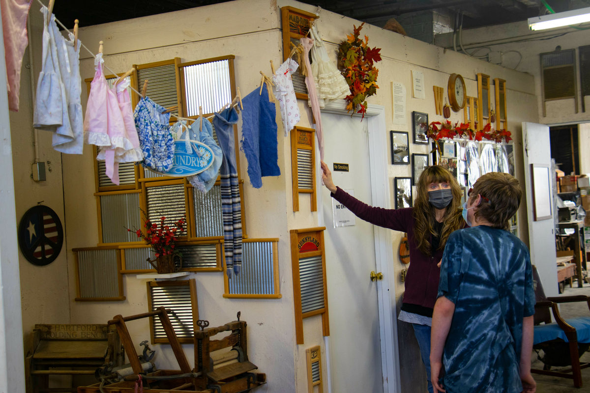 Students Visit the Columbus Washboard Company TRECA