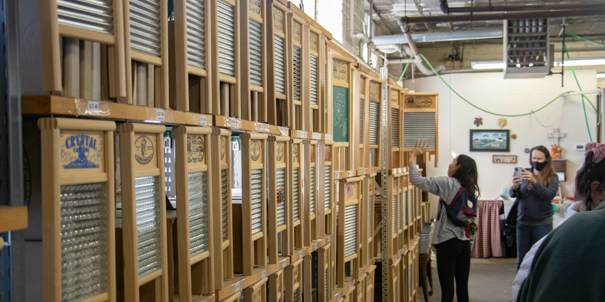 Students Visit the Columbus Washboard Company TRECA