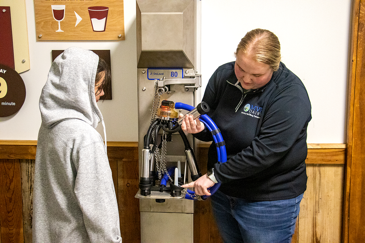 Students Visit MVP Dairy TRECA